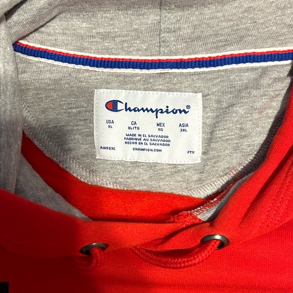 NWT CHAMPION - Red Hoodie - Picture 4 of 6